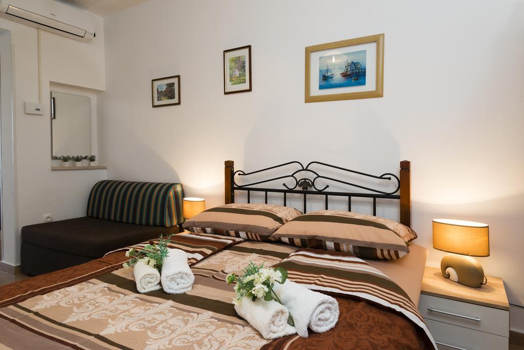 Apartments Villa Nona Umag Exterior foto