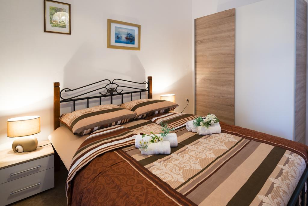Apartments Villa Nona Umag Exterior foto
